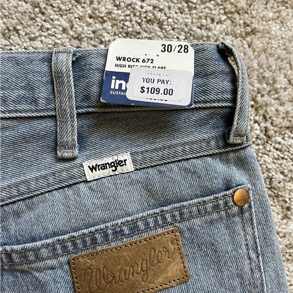 NWT Wrangler Jeans Womens 30x28 Blue Denim WRock 672 High Rise Kick Flare - Picture 13 of 14